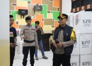 Jelang Hari Pencoblosan, Wakapolres Maros Pimpin Patroli Pantau Pengamanan Logistik Pemilu