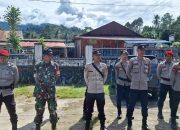 Personil Polres Mamasa Laksanakan Pengamanan Rapat Pleno PPK di Kecamatan Aralle Dalam Rangka Pemilu Pilkada 2024