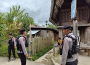 Patroli Jalan Kaki Sat Samapta Polres Mamasa Untuk Menjaga keamanan Kamtibmas di Wilayah Hukum Polres Mamasa