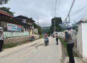 Sat Lantas Polres Mamasa Gelar Patroli Jalan Kaki untuk Tingkatkan Keamanan dan kelancaran Lalu Lintas