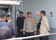 Kapolres Bone bersama Kakanwil dan Kalapas Melakukan Razia Blok Hunian dan Pemusnahan Hasil Sitaan