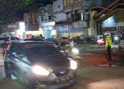 Personel Satlantas Polres Laksanakan Blue Light Patrol