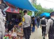 Personel Sat Samapta Polres Mamasa Laksanakan Patroli Jalan Kaki Untuk Menjaga Keamanan Wilayah Hukum Polres Mamasa
