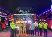 Polda Sulbar Maksmalkan Pengamanan di Posko Terminal Simbuang Mamuju: Menjamin Keamanan dan Kenyamanan Liburan Natal dan Tahun Baru
