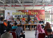 Kapolres Bone Gelar Konferensi Pers Akhir Tahun 2024 di Aula Terbuka Mapolres Bone