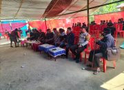 Bhabinkamtibmas Polsek Mamasa Laksanakan Sambang di Rumah Duka di Desa Salurano