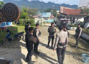 Personel Sat Samapta Polres Mamasa Laksanakan Patroli Jalan Kaki, Ciptakan Rasa Aman di Tengah Masyarakat