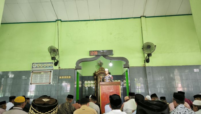 Ini Pesan Iptu Bahar Saat Laksanakan Safari Jumat di Masjid Nurul Amal Panyili