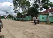 Polsek Sumarorong Laksanakan Patroli Jalan Kaki Ciptakan Kamtibmas Aman dan Nyaman
