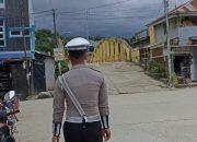 Satlantas Polres Mamasa Laksanakan Patroli Jalan Kaki untuk Ciptakan Lalu Lintas Aman dan Tertib