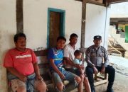 Kapolsubsektor Tabang Polsek Pana Jalin Silaturahmi dengan Tokoh Masyarakat dan Pemuda Desa Bakadisurak