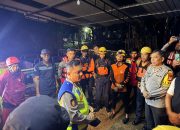 Kapolres Maros Pantau Langsung Proses Evakuasi Korban Terseret Arus Sungai Di Bislab