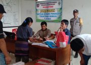 Bhabinkamtibmas Polsek Mamasa Monitoring Penyaluran Bantuan Benang Kepada Pengrajin Tenun Khas Mamasa
