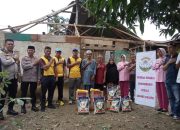 Kapolres Palopo Bersama Ketua Bhayangkari Cabang Beri Bantuan Kepada Korban Bencana Alam