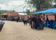 Personel Polsek Aralle Laksanakan Pengamanan di Rumah Duka Desa Panetean