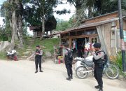 Personel Sat Samapta Polres Mamasa Gelar Patroli Jalan Kaki untuk Jaga Kamtibmas