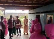 Kapolres Soppeng Kembali Menyalurkan Bantuan Kepada Warga Kurang Mampu