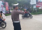 Satlantas Polres Mamasa Gelar Pengaturan Lalu Lintas Pagi Hari untuk Kelancaran dan Keselamatan Masyarakat