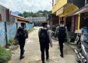 Personel Sat Samapta Polres Mamasa Gelar Patroli Jalan Kaki untuk Jaga Keamanan Wilayah