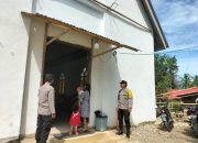 Personel Polsek Pana Laksanakan Pengamanan Ibadah Minggu di Gereja Jemaat Sion Ladi