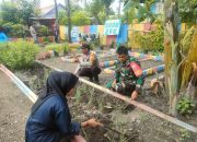 Dukung Ketahanan Pangan, Bhabinkamtibmas Desa Bababulo Ajak Warga Mamfaatkan Pekarangan Untuk Tanaman pangan