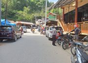 Personel Satlantas Polres Mamasa Sosialisasikan Keselamatan Berlalu Lintas kepada Masyarakat