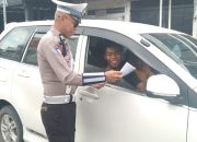Sat Lantas Polres Sidrap Awali Operasi Keselamatan Dengan Memberikan Edukasi Ke Pengendara