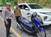 Sepekan Operasi Keselamatan, Polres Maros Berikan Teguran Ke Pengendara Sepeda Motor Tidak Gunakan Helm