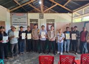 Penyerahan Sertifikat Tanah PRONA oleh ATR BPN Mamasa di Desa Sepakuan