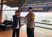 Sambut Ramadan, Kapolda Sulbar Undang Anak Yatim ke Dermaga Sandeq dan Bagikan Santunan