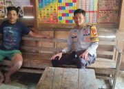 Personel Bhabinkamtibmas Polsek Aralle Sambangi Warga di Desa Kabae