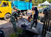 Personil Koramil 1420-06/Panca Rijang Kerja Bakti Bersama Warga Bersihkan Saluran Air