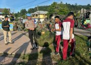 Puluhan Personel Polres Majene Ikut Dukung Program Majene Mapaccing di Taman Kota Monumen Posasi Pangali-ali