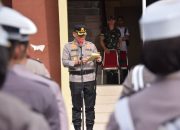 Kapolres Bone bersama Wakil Bupati dan Danrem 141 Toddopuli Pimpin Apel Gelar Pasukan Ops Ketupat