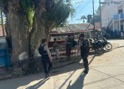 Personel Sat Samapta Polres Mamasa Gelar Patroli Jalan Kaki untuk Jaga Kamtibmas