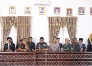 Kapolres Pinrang Hadiri Rapat Paripurna DPRD dalam Rangka Serah Terima Jabatan Bupati Pinrang 2025-2030