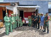 Gerakan Peduli Masyarakat, Ketua Persit KCK Cab. XLIV Kodim 1420/Sidrap Bagikan Paket Sembako