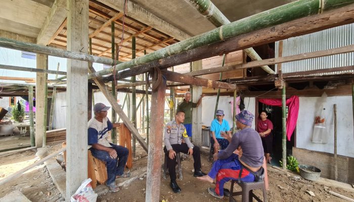 Bhabinkamtibmas Polsek Sumarorong Laksanakan Sambang dan Monitoring di Desa Binaan