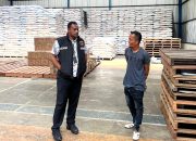 Cek Stok Bahan Pokok, Unit Tipidter Satreskrim Polres Majene Gelar Patroli ke Gudang Bulog