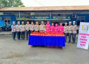 Berbagi Berkah di Bulan Suci Ramadhan , Kapolres Palopo Bagi Takjil Jelang Buka Puasa