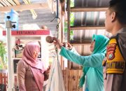 Dukung Pencegahan Stunting, Bhabinkamtibmas Polres Majene Dampingi Kegiatan di Posyandu Mekar Sari