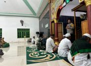 Selesai shalat tarawih Bhabinkamtibmas Polsek Batang Berikan Himbauan Kamtibmas,