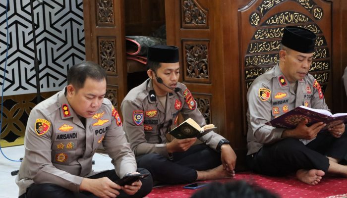 Kapolres Luwu Ikuti Tadarus Al-Qur’an, Polri Panjatkan Doa untuk Masyarakat dan Keselamatan Anggota