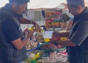 Polisi Sidak Pasar Sentral Bulukumba, Temukan Minyak Goreng Tidak Sesuai Takaran.