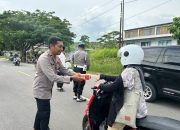 Polsek Banggae Gelar Berbagi Takjil Gratis di Bulan Ramadhan
