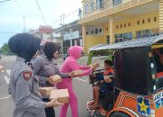 Polres Sidrap dan Bhayangkari Tebarkan Kebaikan, Bagikan Takjil Ke Pengguna Jalan