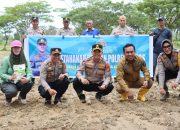 Polres Maros Tanam Jagung di Lahan Seluas 2 Hektar