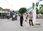 Kapolres Majene memantau dan monitoring personel Polres Majene yg melaksanakan Pengamanan dalam aktifitas Masyarakat.