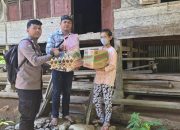 Polsek Makale Polres Tator Berikan Bantuan Bagi Warga Kurang Mampu di Bulan Ramadhan