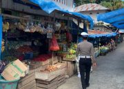 Satlantas Polres Mamasa Gelar Patroli Jalan Kaki Untuk Cegah Kemacetan dan Menyampaikan Himbauan
